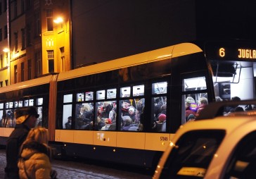Rīgas satiksme pasažieru stingrākai novērošanai tērēs 4,5 miljonus latu