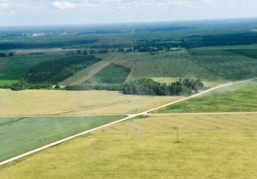 Lauksaimniecības zemes cenas kāpj debesīs