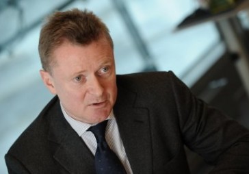 airBaltic akcionāri cels prasību pret Fliku