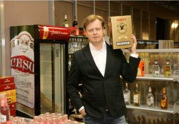 300 tūkstošus latus iegulda  Spirits & Wine lielveikalā 