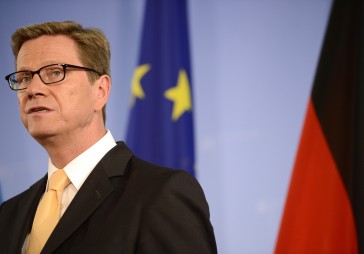 Vācija: Eiropas līderiem jāuzmanās ar izteikumiem par eirozonu