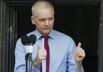 Asanža pirmā runa kopš patvēruma pieprasīšanas