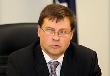 Dombrovskis: ja kāds šķeļ LPS, tad tas ir Saskaņas centrs