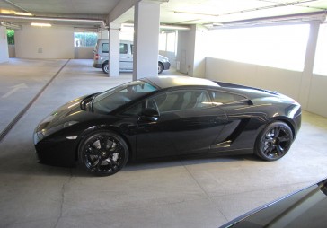 Krājbankas Lamborghini pārdots par 79 tūkstošiem eiro