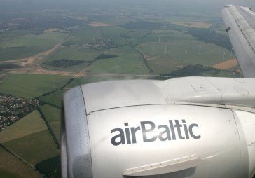Papildināta - airBaltic Boeing lidmašīnu iegādei reģistrējusi 3,5 milj. Ls komercķīlu