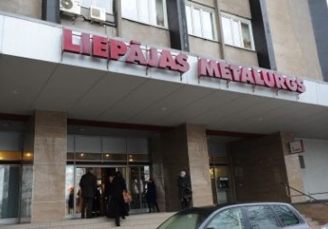 Papildināta - Valdības ultimāts Liepājas metalurgam: akcionāriem jāiegulda 25 miljoni latu un jānomaina uzņēmuma valde