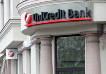 Papildināta - UniCredit  atsakās no bankas licences visās Baltijas valstīs
