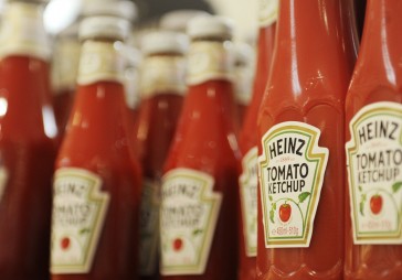 Papildināta - Pēc Heinz pārpirkšanas darījuma McDonald's atsakās no tā kečupa