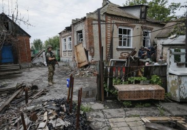 Ekstrēmais tūrisms: Piedāvā ekskursijas pa izpostītajām Ukrainas pilsētām