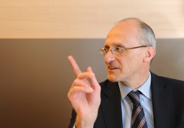 Uzmanības centrā: Regulējumu ietvars, lai novērstu 2008. gada finanšu krīzes atkārtošanos, vēl nav gatavs 