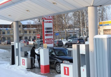 Dienas tēma: Briest lielākais darījums degvielas tirgū 