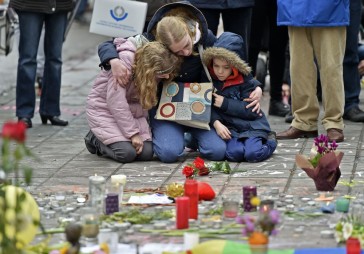 FOTO: Brisele dienu pēc terorakta