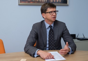 Jaunu darbavietu radīšana vien neko neatrisina