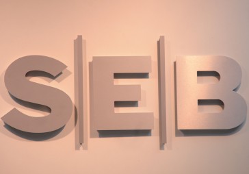 SEB grupas rezultātus iedragā negatīvās procentu likmes
