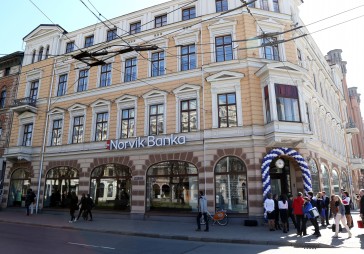 FOTO: Atklāj Norvik bankas klientu apkalpošanas centru