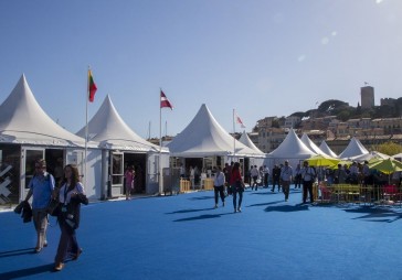Kannās sākas starptautiskais kinofestivāls;Latvijai arī šogad savs paviljons Kruazetas pludmalē