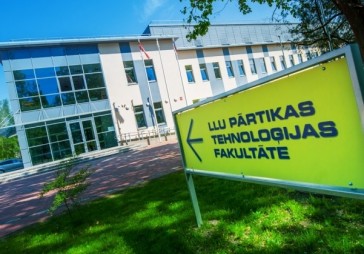 FOTO: LLU Pārtikas tehnoloģijas fakultātes studiju un zinātnes centrā ieguldīti 18 miljoni eiro