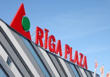 Papildināta - Par 93,4 miljoniem eiro pārdod tirdzniecības un izklaides centru Riga Plaza