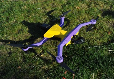 Mācās būvēt AirDog