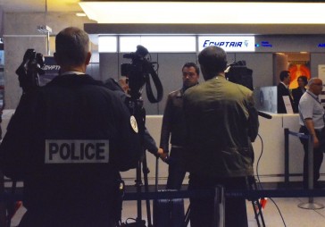 Papildināts - Avoti: Pazudusī EgyptAir  pasažieru lidmašīna nogāzusies Vidusjūrā