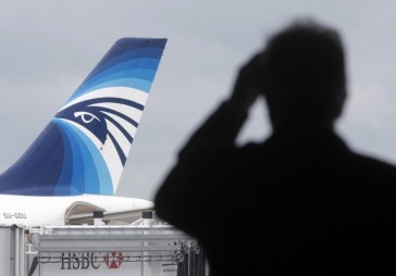 Papildināta - Atrastas pazudušās EgyptAir lidmašīnas atlūzas