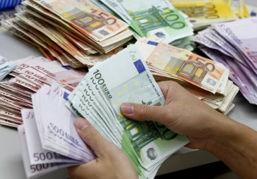 Igaunijā vidējie bruto ienākumi uz vienu strādājošo pirmo reizi pārsnieguši 1000 eiro
