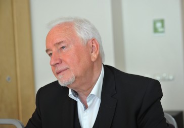 Futurologs: Pašlaik 40 gadus nesasniegušie varētu nodzīvot līdz 130 gadiem