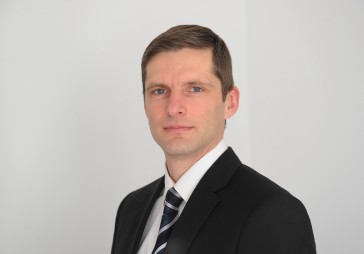 Eksperts: Pasaulē arvien vairāk iezīmējas tieksme uzkrāt un vāja vēlme investēt