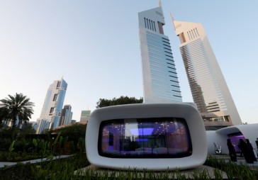 Dubaijā atklāta pirmā ar 3D printeri radītā biroja ēka