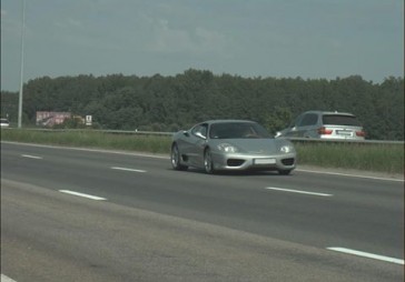 Ferarri vadītājs Babītes novadā traucas ar 191 kilometru stundā lielu ātrumu