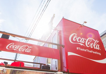 FOTO: Coca-Cola POP-UP veikala atklāšana