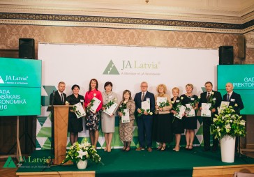 Apbalvoti Gada labākie ekonomikā 2016 