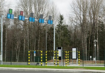 FOTO: Robežšķērsošanas vieta Vientuļi aktīvi uzsākusi darbu