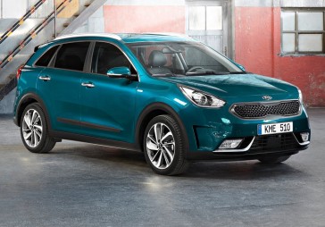 Kaut kas pa vidu starp KIA Cee’d un KIA Sportage