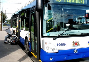 Papildināts - Rīgā tagad tikai zemās grīdas trolejbusi; vecie trolejbusi tiks pārdoti metāllūžņos