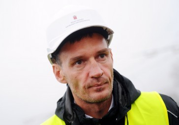 Pēc sanāksmes par Rīgas ielu remontdarbu gaitu: no amata atstādināts Satiksmes departamenta direktors