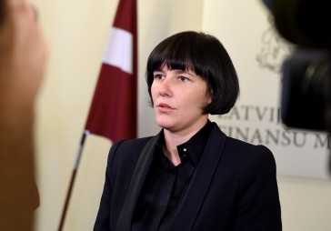 Finanšu ministre piedāvā VID vadītāja atalgojumu noteikt 8100 eiro mēnesī