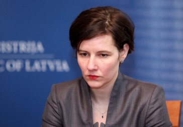 Finanšu ministre: Solidaritātes nodoklis jāsasaista ar sociālo sistēmu