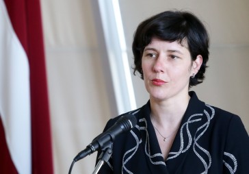 Solidaritātes nodoklis turas kā klints 