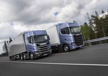 FOTO: Investējot 2 miljardus eiro, Scania laiž klajā jaunu kravas automašīnu sēriju