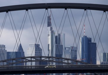 Foto: Uz kurām Eiropas pilsētām varētu pārcelties kompānijas no Londonas?