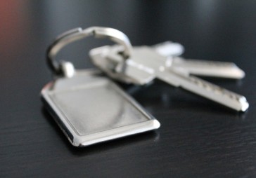 Mājokļa kredīta pirmajai iemaksai jākrāj 23,6 mēnešus