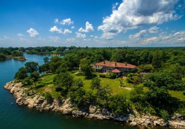 FOTO: Par 175 miljoniem dolāru pārdod salu ASV
