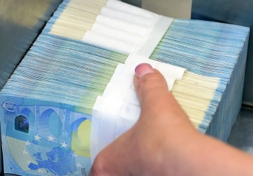 Nauda ir, konkurences uz to trūkst