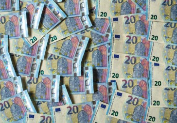 VK: Nodokļu parāds valstij ir 1,4 miljardi eiro, vismaz 900 miljoni ir nepiedzenamie parādi