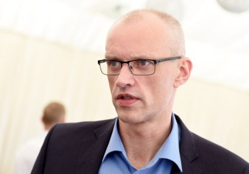 Truksnim un Raitumam piemēro aizdomās turēto statusu KNAB sāktajā kriminālprocesā; Jūrmalas mēra amatu ieņemt neliedz