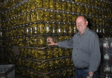 Ražo produkciju, ko izķer pat Anglijā