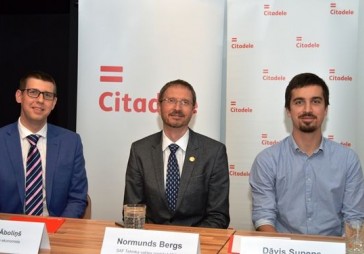 Bergs: Piecu gadu laikā IT nozare pusi Latvijas iedzīvotāju būs atstājusi bez darba
