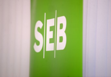 SEB banka strauji audzējusi pamatdarbības peļņu