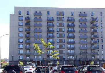 Gandrīz puse iedzīvotāju par labāko naudas ieguldīšanas veidu uzskata nekustamo īpašumu